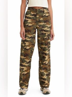 Levi’s ‘94 Baggy Cargo Pants